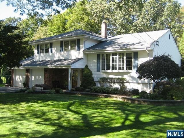 Property Photo:  437 Patton Place  NJ 07481 