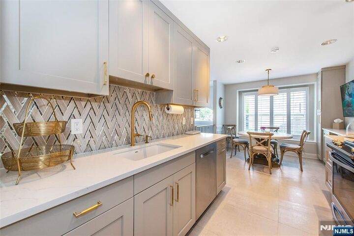 Property Photo: 867 Alexandria Court NJ 07446