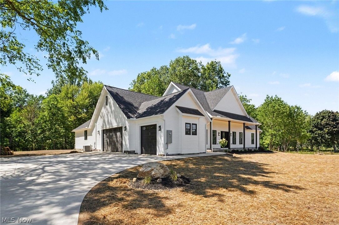 Property Photo:  3191 Stevens Road  OH 44004 