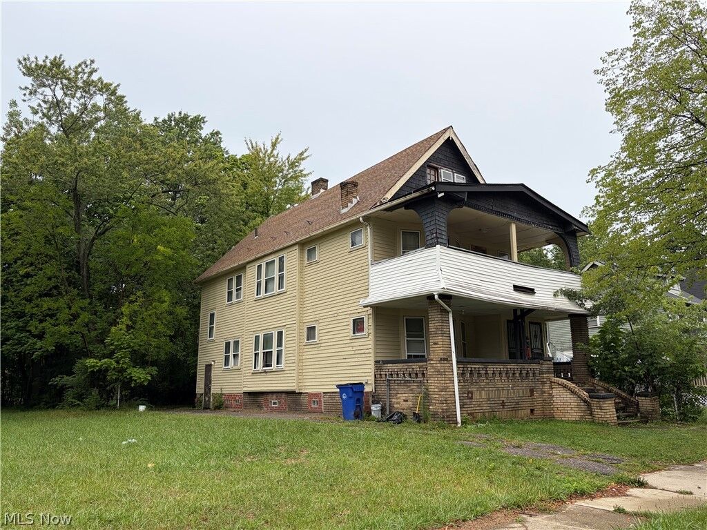 Property Photo:  3332 E 145th Street  OH 44120 