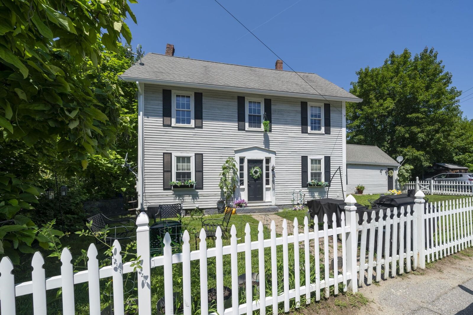 Property Photo: 7 Island Street NH 03086