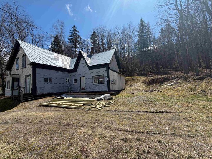 Property Photo:  20 High Street  NH 03576 