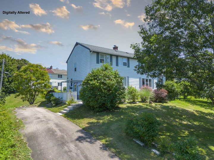 122 Cote Des Neiges Road — photo 1