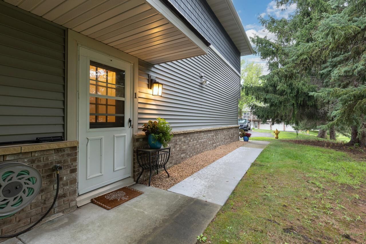 Property Photo: 14210 44th Place N 1 MN 55446