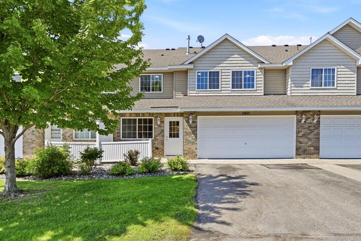 Property Photo: 17471 Gettysburg Way MN 55044