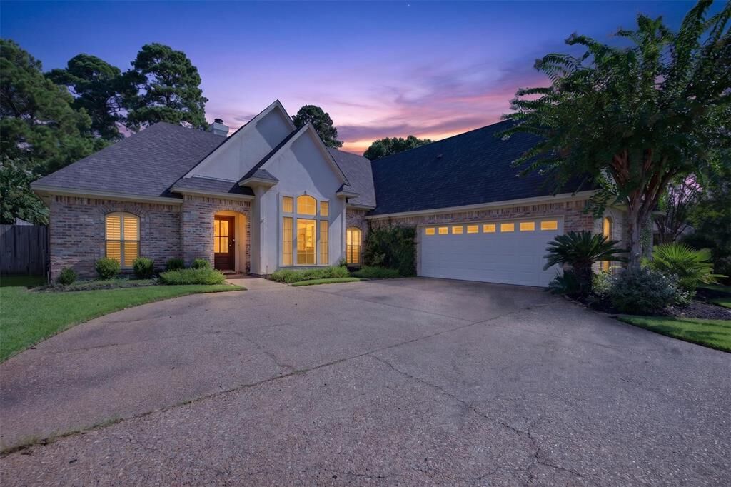 Property Photo:  440 Grand Oaks Drive  LA 71106 