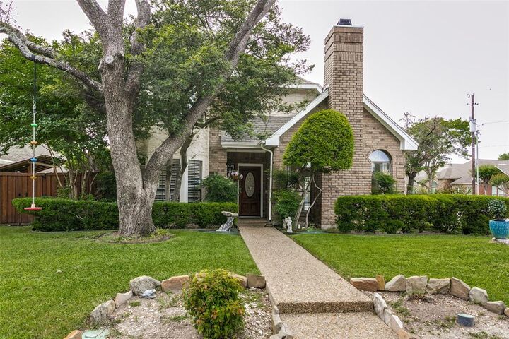 Property Photo: 18653 Vista Del Sol TX 75287