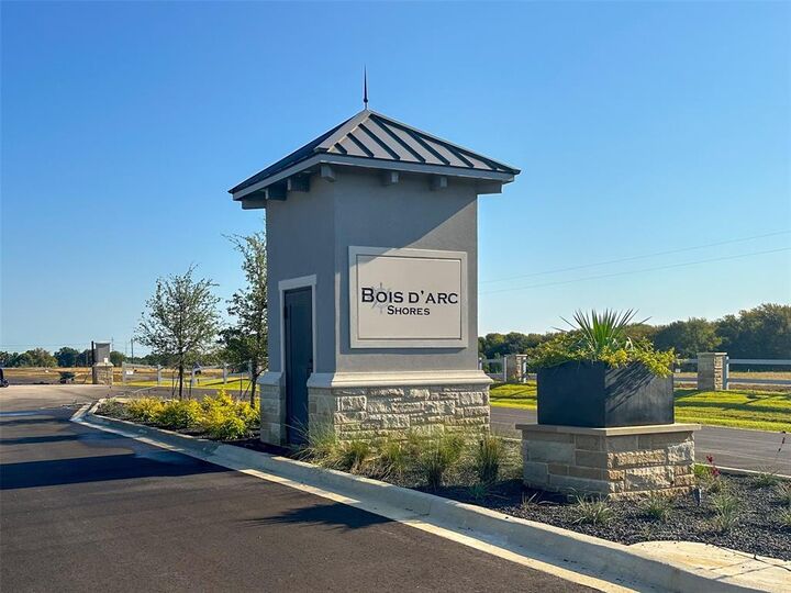 Property Photo: 200 Shoreline Drive TX 75438