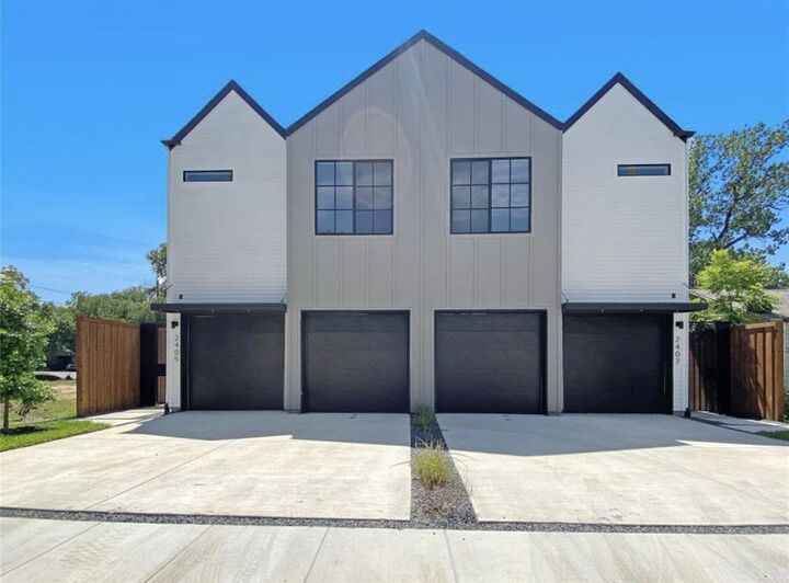 Property Photo: 2407 Crossman Avenue TX 75212