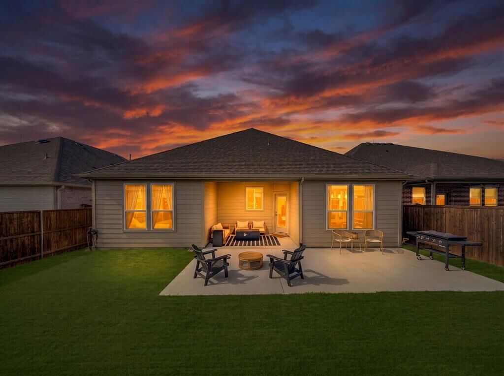 Property Photo:  1109 Nathan Lane  TX 75409 