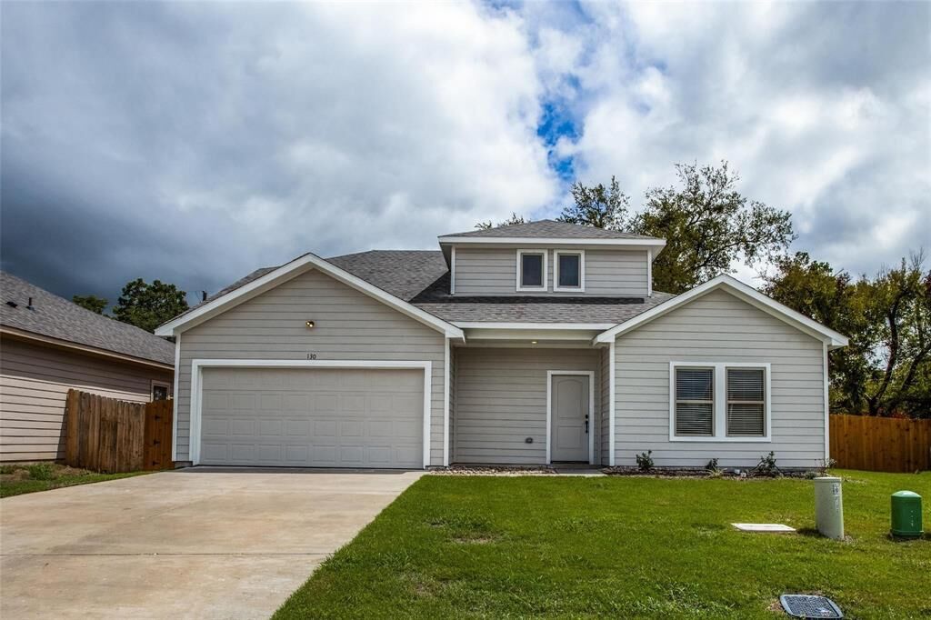 Property Photo: 134 Canales Circle TX 75401