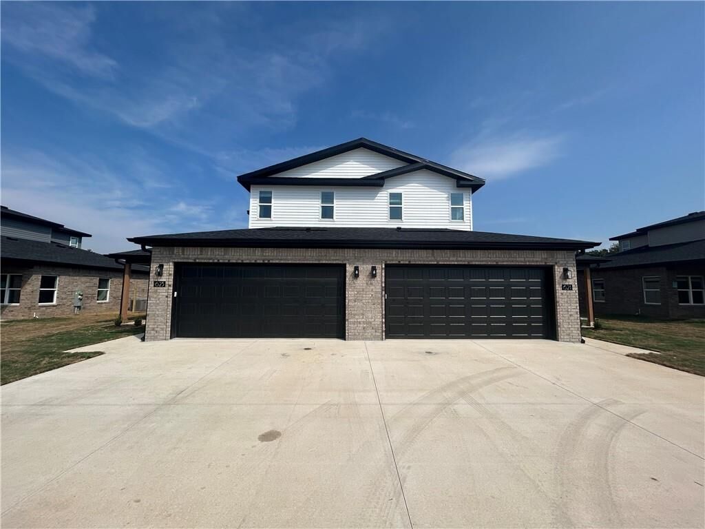 Property Photo: 550 Cosmos Street AR 72719