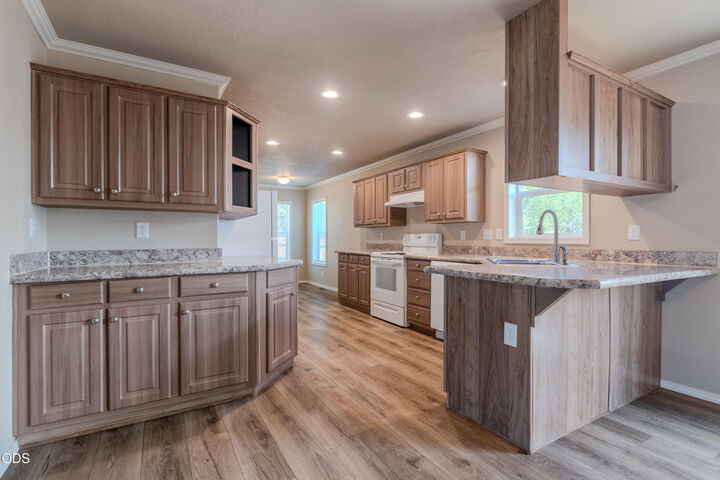 Property Photo:  158 Train Lane  OR 97539 