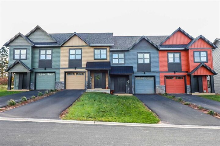 32 Enderis Lane — photo 1