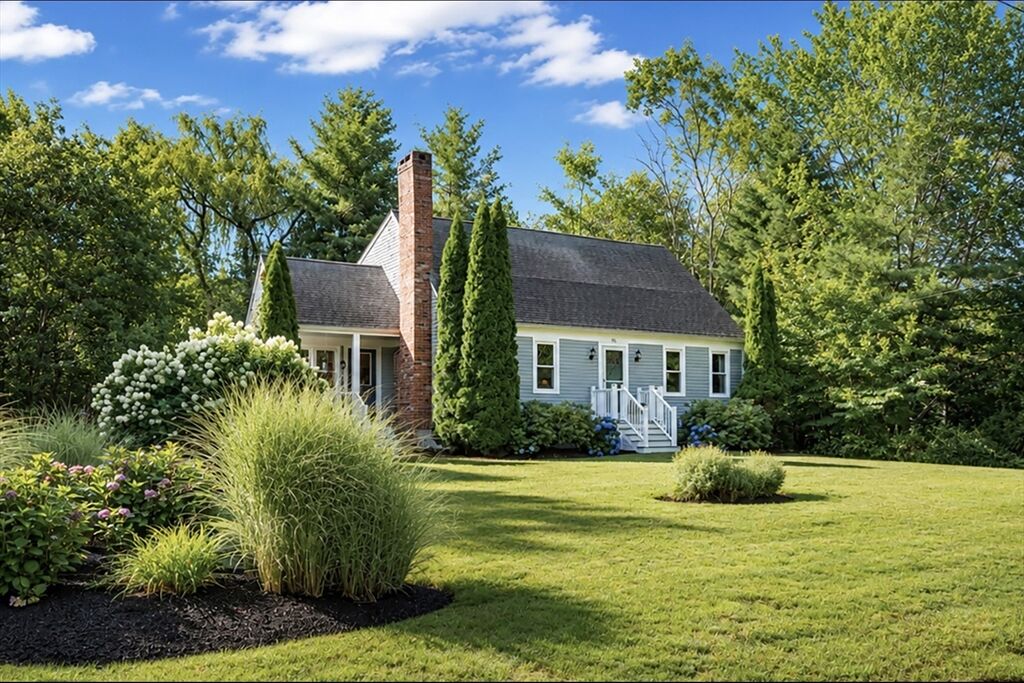 Property Photo: 96 Bay State Cir MA 02341