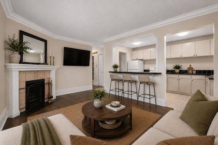 Property Photo: 1817 11 Avenue SW 301 AB T3C 0N7