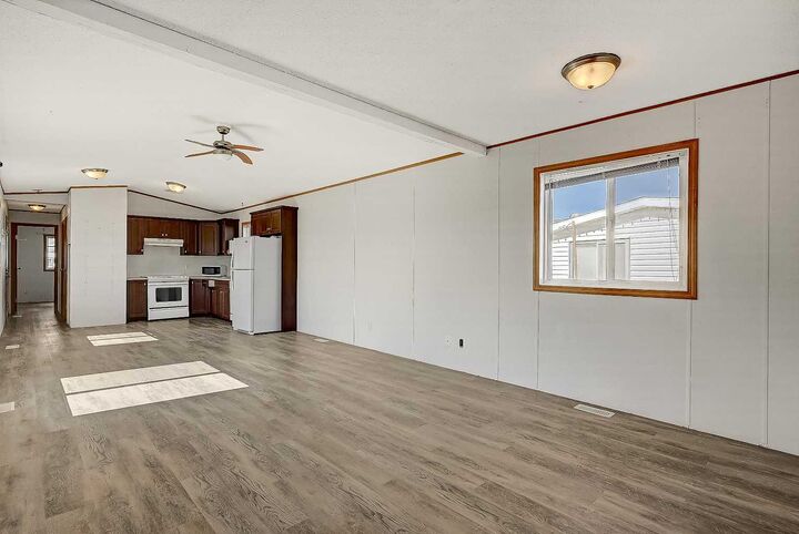 Property Photo: 9824 104 Avenue 80 AB T8X 5A9