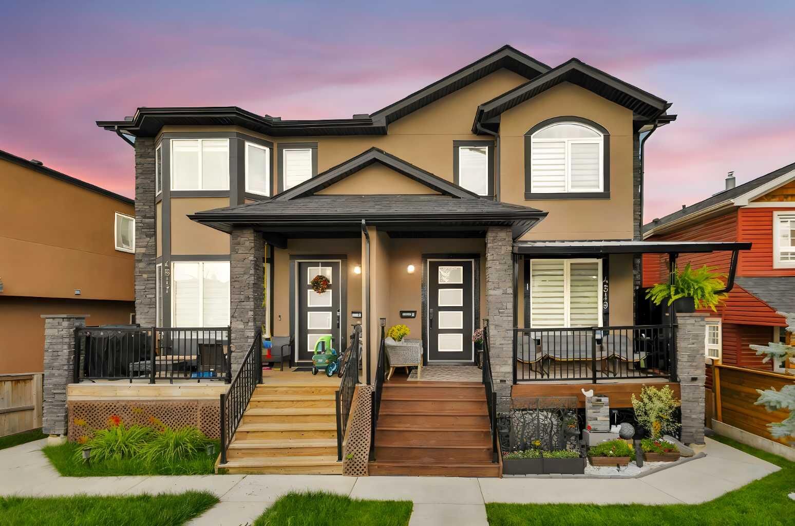 Property Photo: 4519 Bowness Road NW #2 AB T3B 0A9