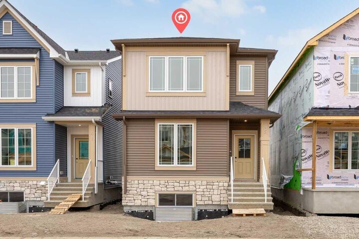 Property Photo: 45 Hotchkiss Gardens SE AB T3S 0T6