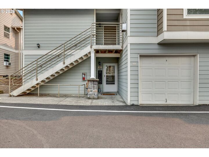 Property Photo:  15074 NW Central Dr 301  OR 97229 