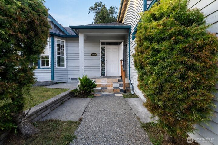 Property Photo:  5018  Ryan Way  WA 98178 