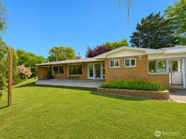 Property Photo: 1616 Cherry Street WA 98844