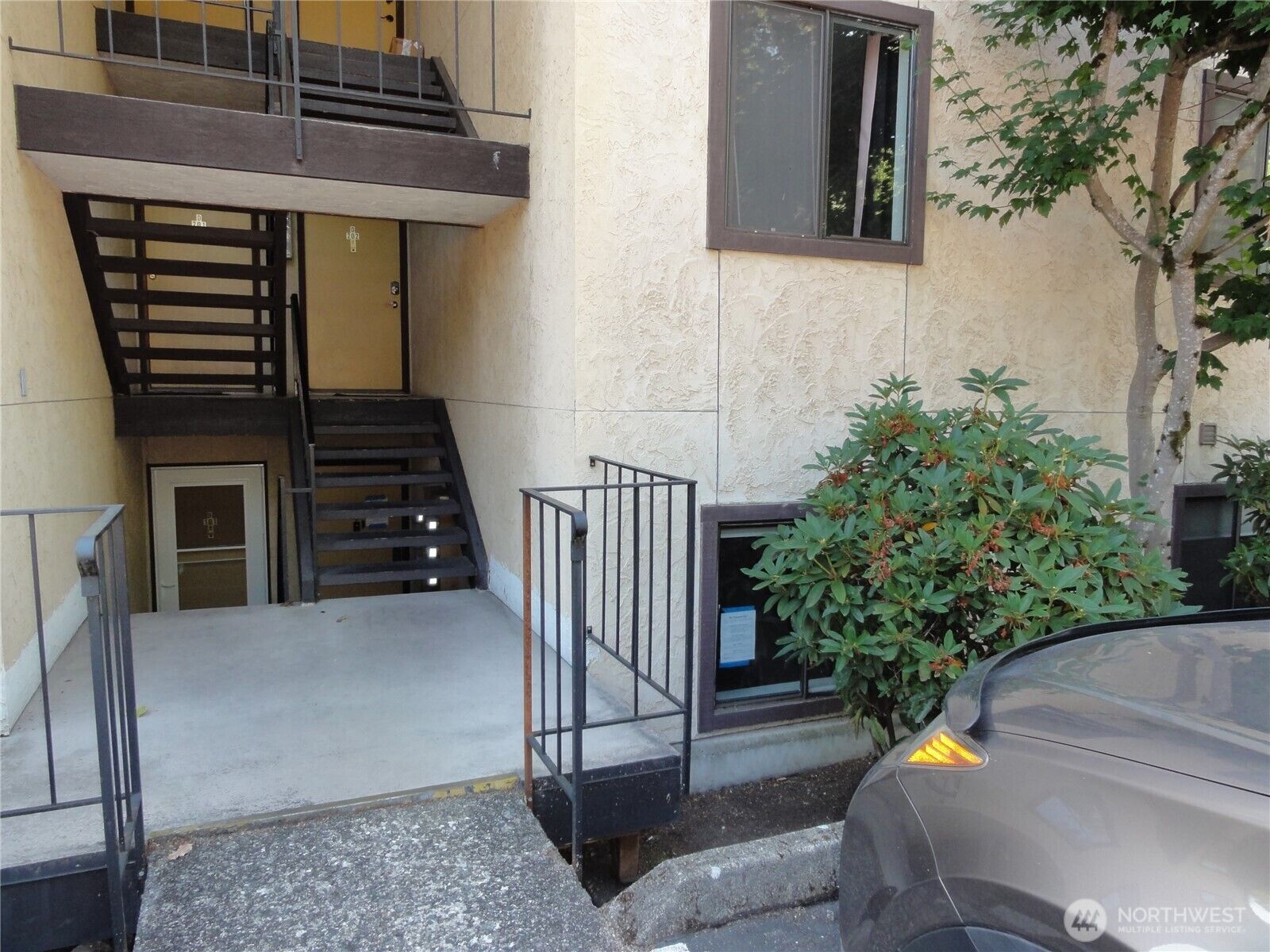 Property Photo:  23511  102nd Avenue SE D102  WA 98031 