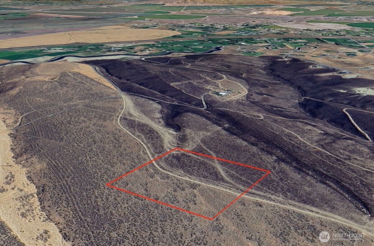 Property Photo:  5300  506 Pr  SE  WA 99320 