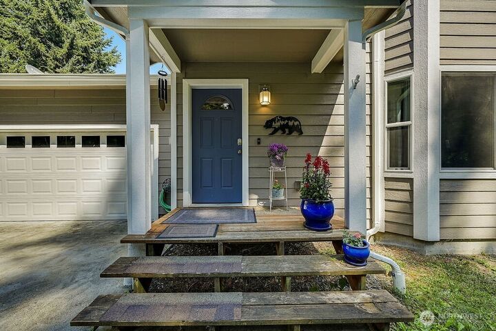 Property Photo: 36 Eagleview Lane Lane WA 98365
