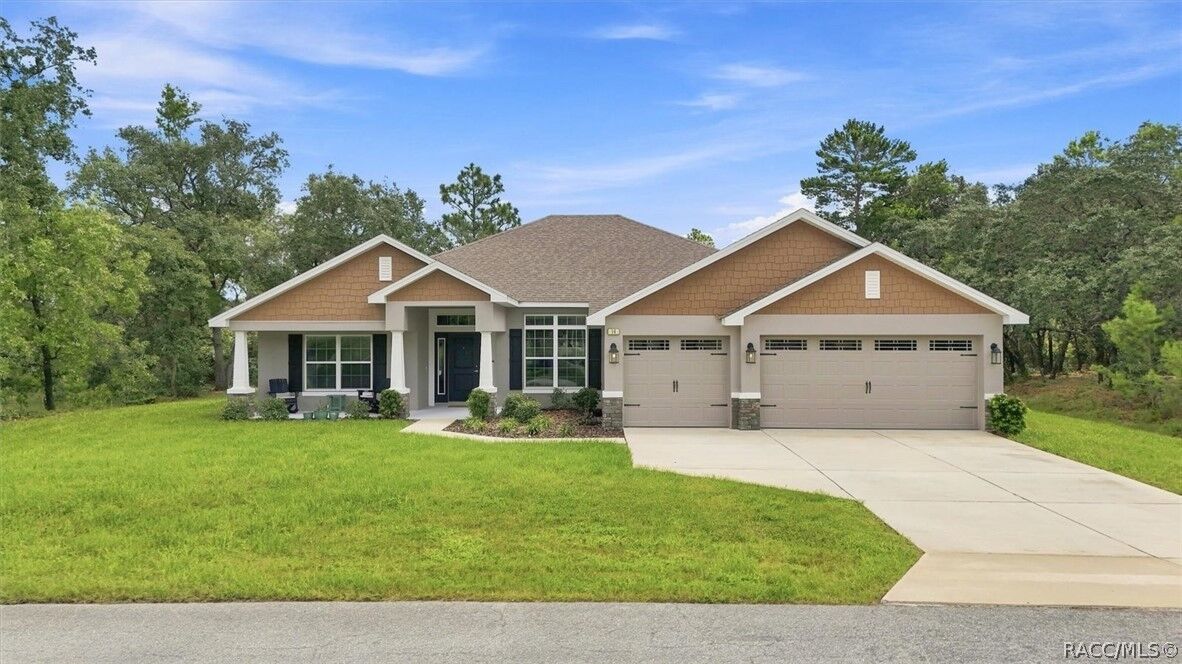 Property Photo:  14 Lupine Street  FL 34446 