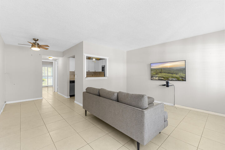 Property Photo: 418 Tilford T 418 FL 33442