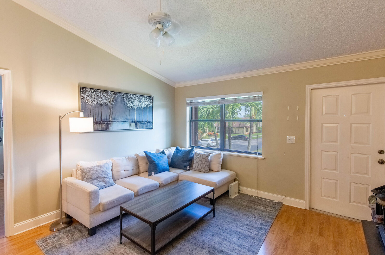 Property Photo:  4703 Lucerne Lakes Boulevard E 204  FL 33467 