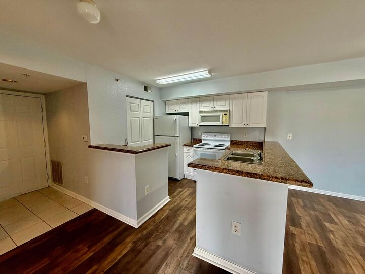 Property Photo: 191 SW Palm Drive 108 FL 34986