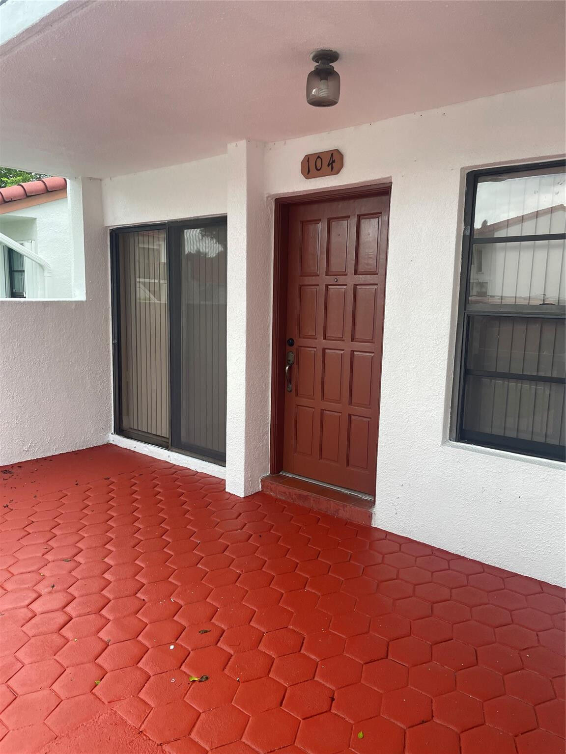 Property Photo: 7510 SW 153rd Place 104-8 FL 33193