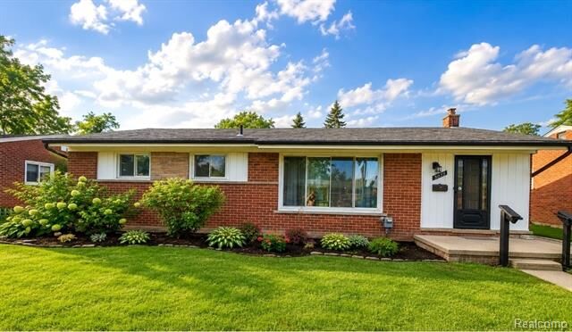Property Photo: 3039 Pearl Avenue MI 48091