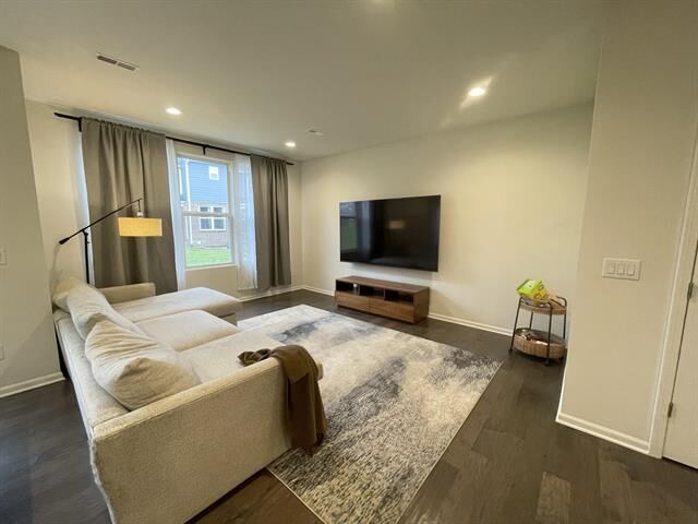 Property Photo:  43590 Chancellor Lane  MI 48375 