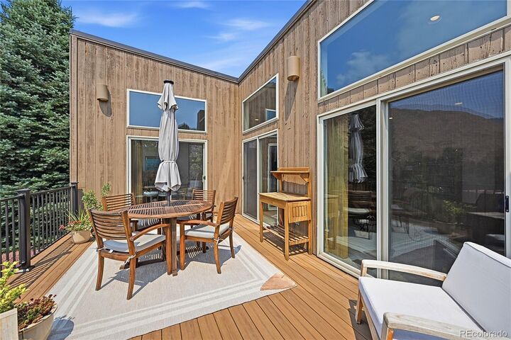 Property Photo:  10606 Brown Fox Trail  CO 80125 