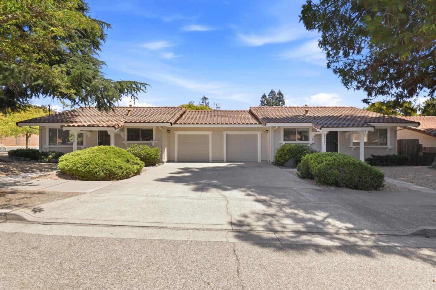 Property Photo:  16990 Barnell Avenue  CA 95037 