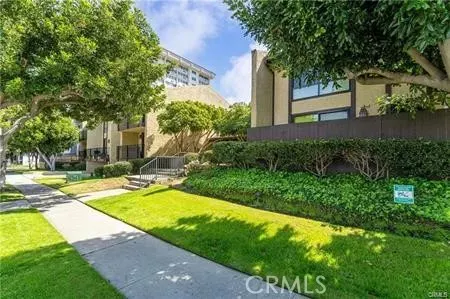 Property Photo: 3520 Maricopa Street 16 CA 90503