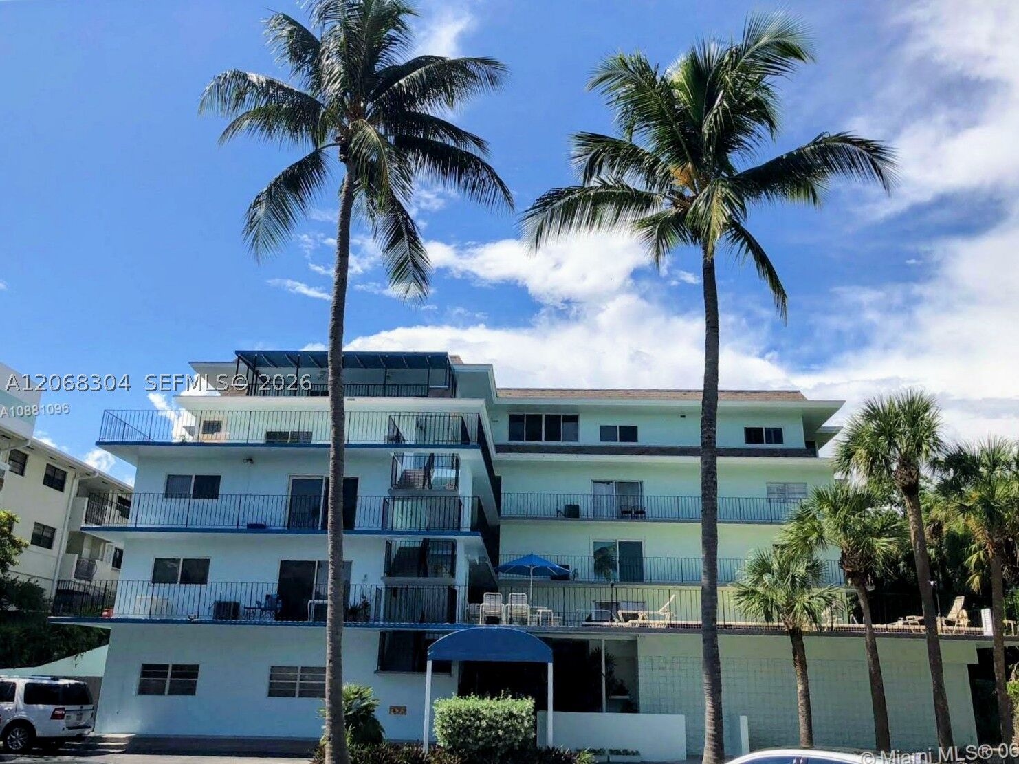 Property Photo:  2539 S Bayshore Dr 229cr  FL 33133 
