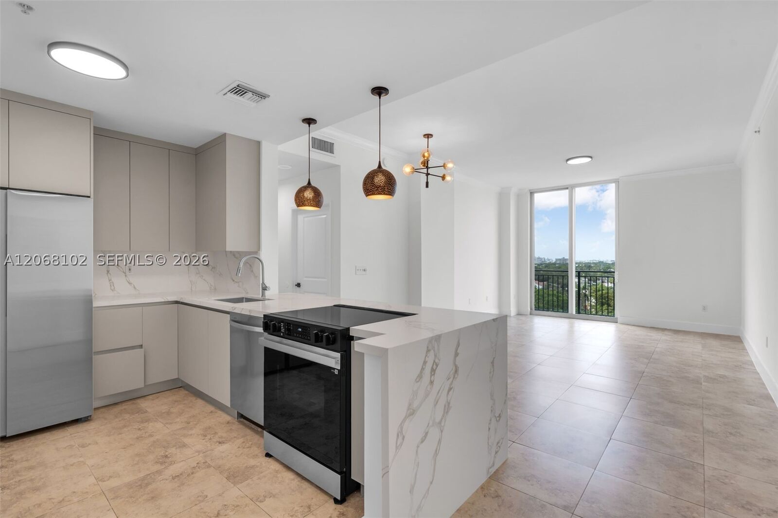 Property Photo: 520 SE 5th Ave 1707 FL 33301