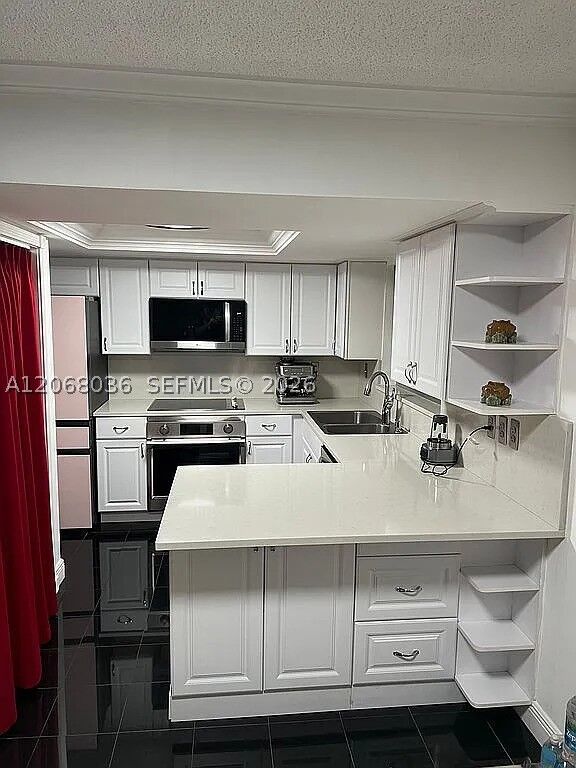 Property Photo: 11183 NW 7th St 204-20 FL 33172