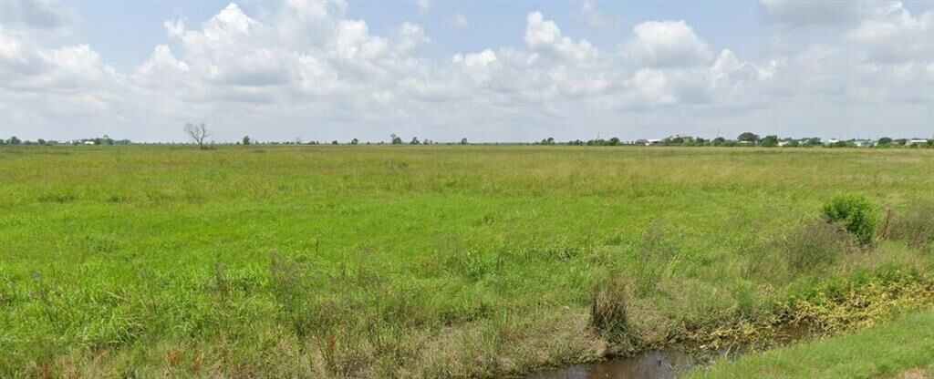 Property Photo: 5 N Precht Road LA 70607