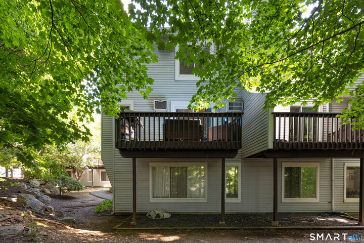 Property Photo: 20 East Pembroke Road 22 CT 06811