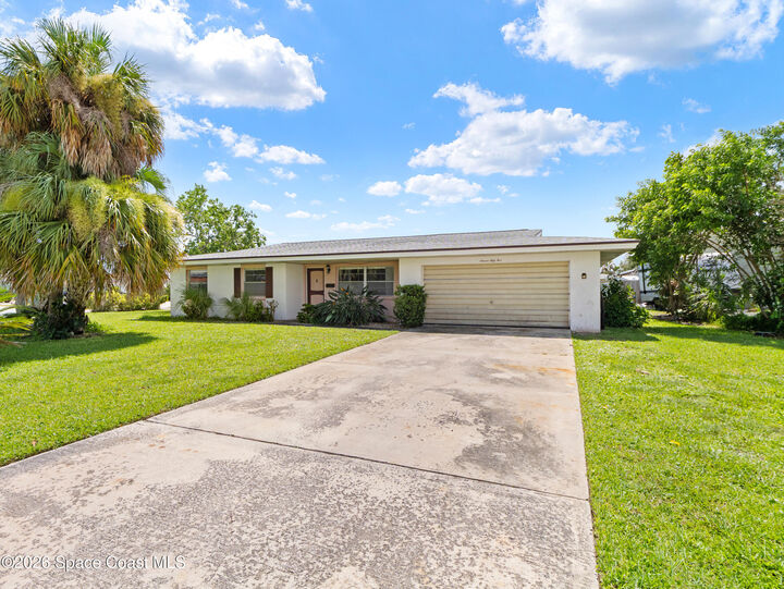 Property Photo: 1655 S Shelter Trail FL 32952