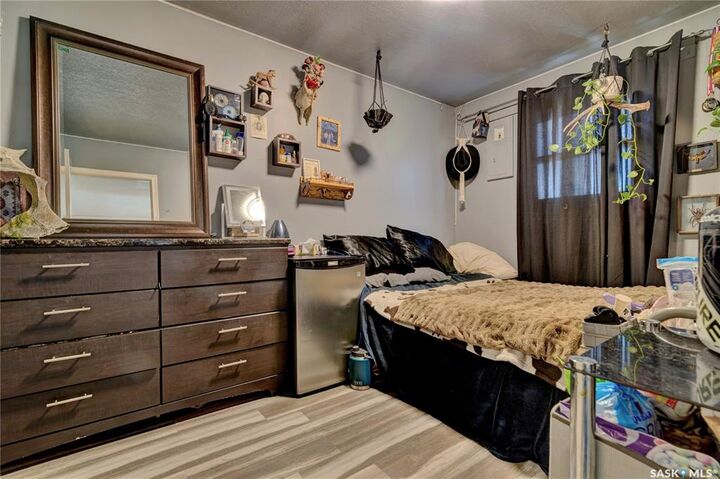 Property Photo: 1230 Dewdney Avenue E SK S4N 0E3
