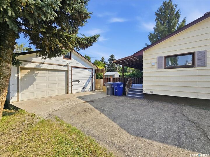 Property Photo:  211 3rd Avenue W  SK S0L 0Z0 