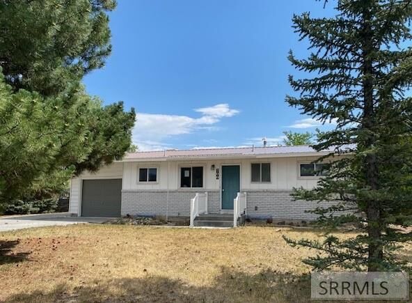 Property Photo:  700 Robins Avenue  ID 83404 