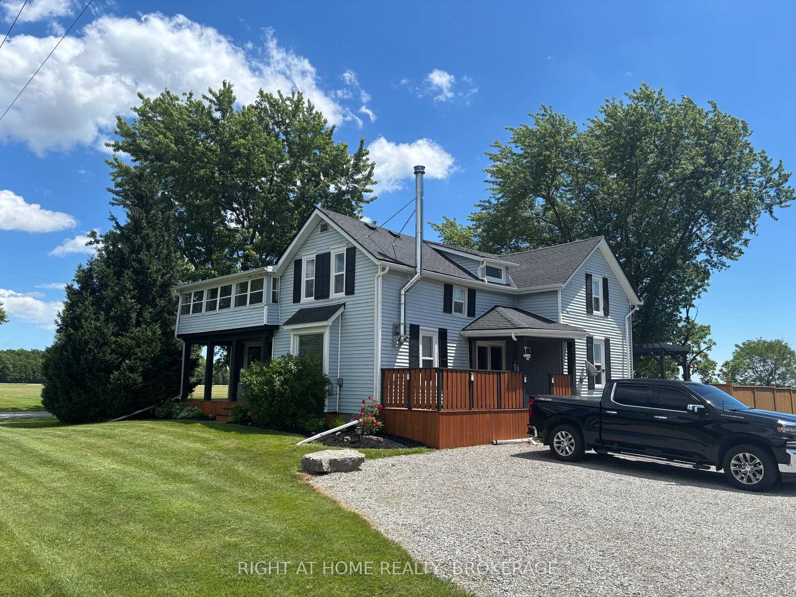 Property Photo:  720 Webber Road  ON L0S 1C0 