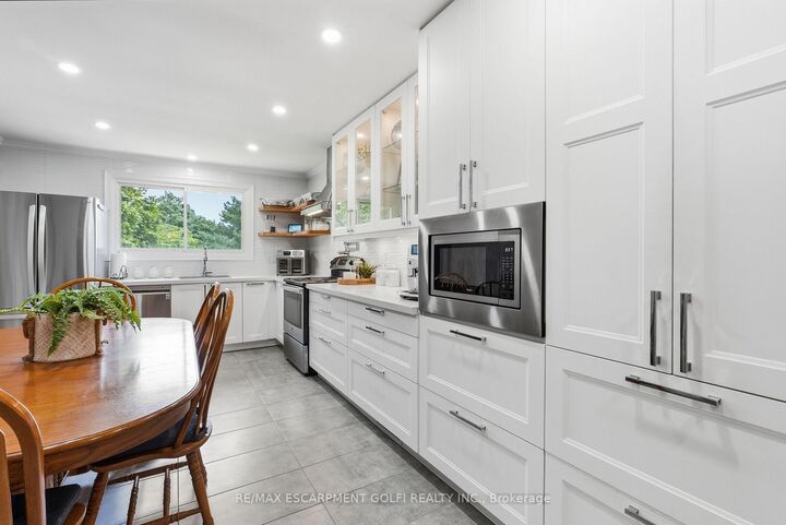 Property Photo: 377 Carson Drive ON L8T 4T8